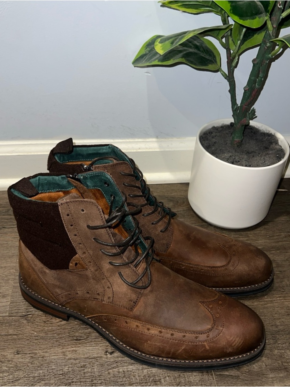 Stacy Adams Men's Brown Wingtip Leather Boots - Classic Lace-Up Style w zipper